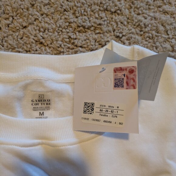 Iowa Hawkeyes Sweatshirt - Picture 2 of 3